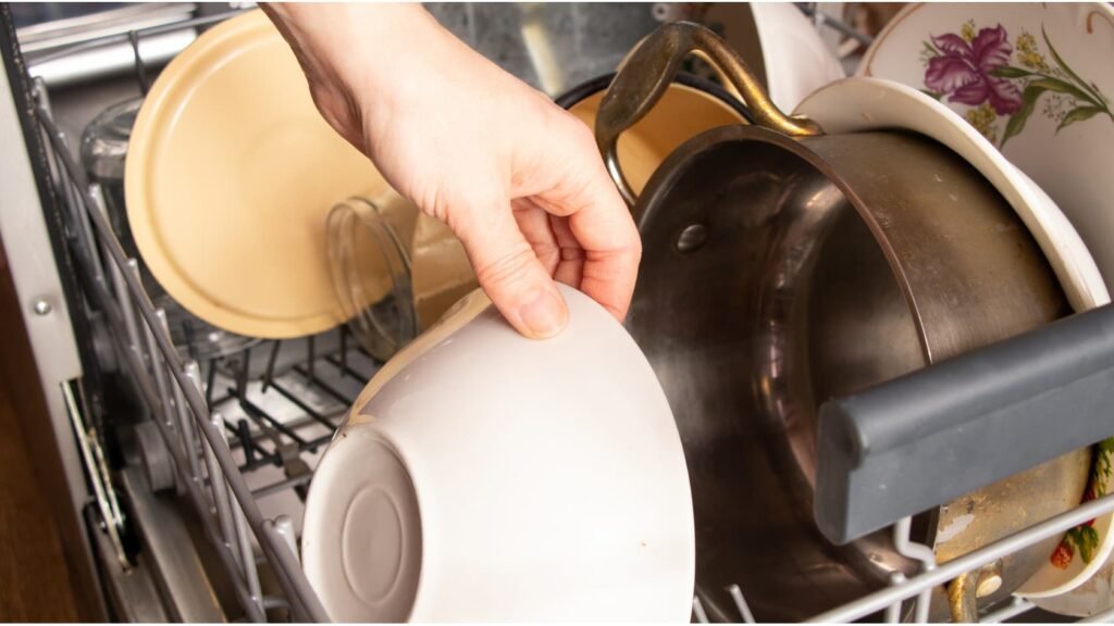 Is-There-Any-Substitute-for-Dishwasher-Detergent-for-Sparkling-Results_2 Is There Any Substitute for Dishwasher Detergent for Sparkling Results_1